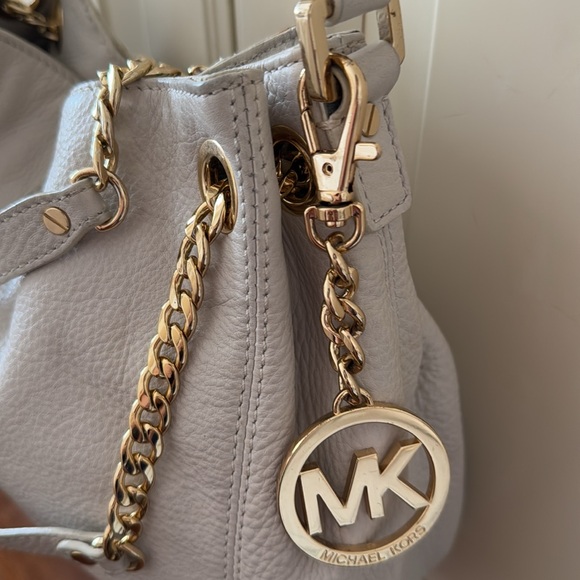 MICHAEL Michael Kors leather Handbag - Picture 2 of 9